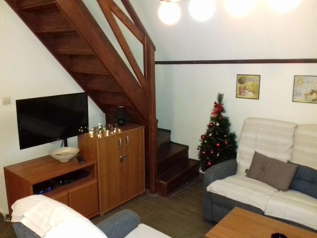 Viola I Detelina Apartments 페루사스 외부 사진